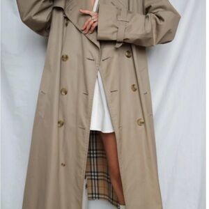 Burberry Tan Trench Coat with Plaid Lining